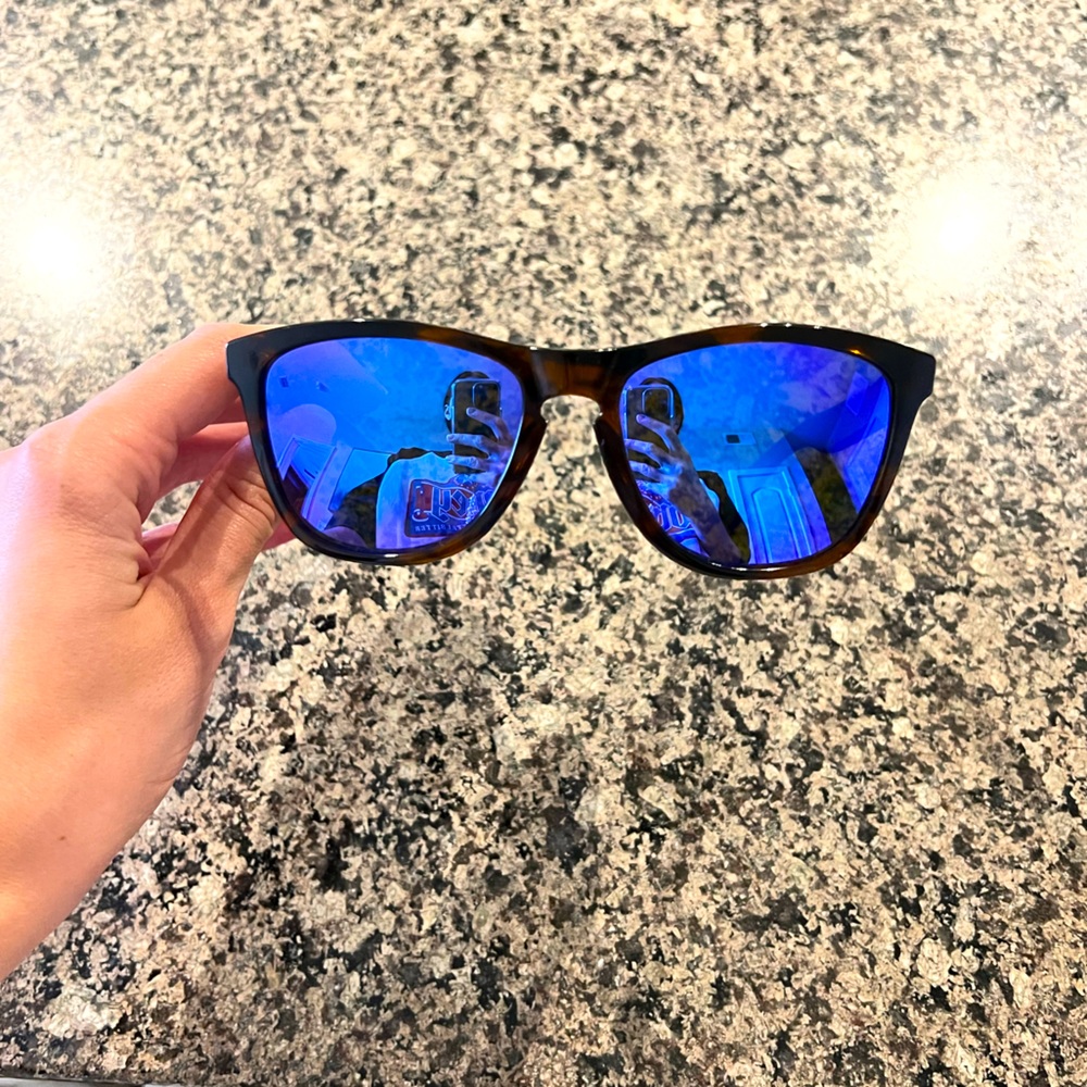 Custom made Oakley sunglasses men’s